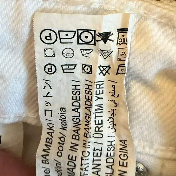 Zara High Rise Denim Shorts, size 6 - Picture 3 of 5